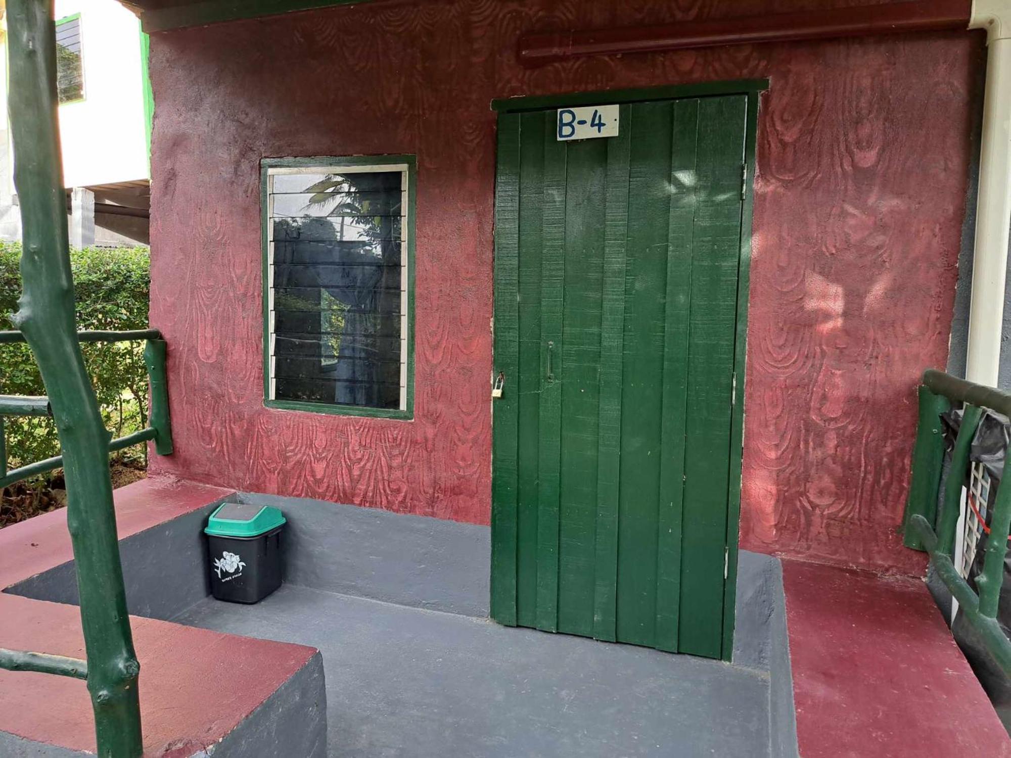 Neeno Hut Koh Chang Værelse billede